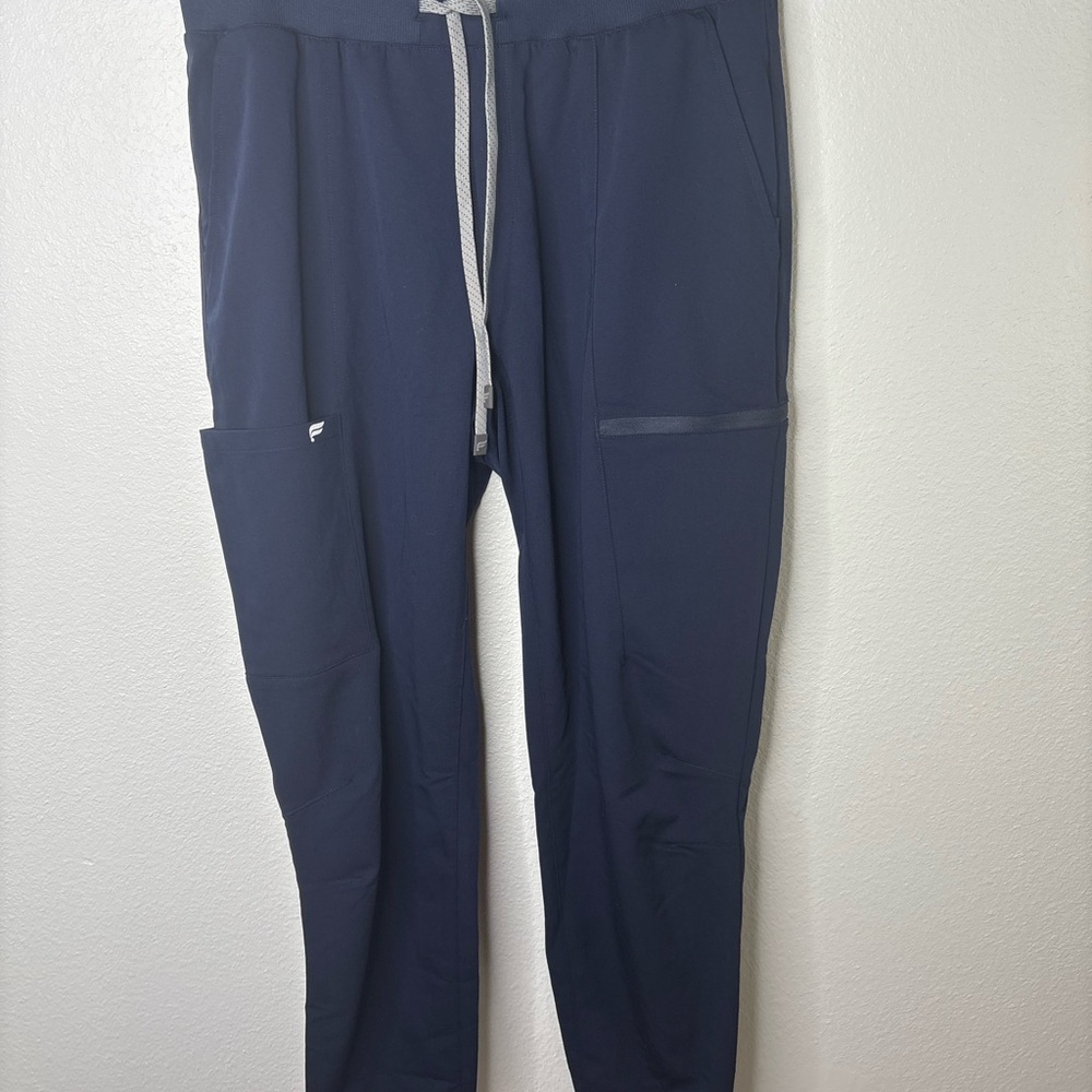 Fabletics Athletic Pants Size Large - image 7
